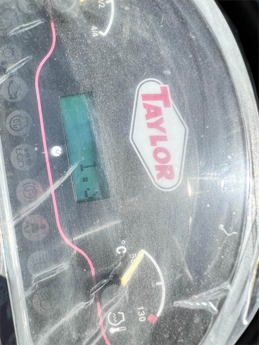 Photo - 5