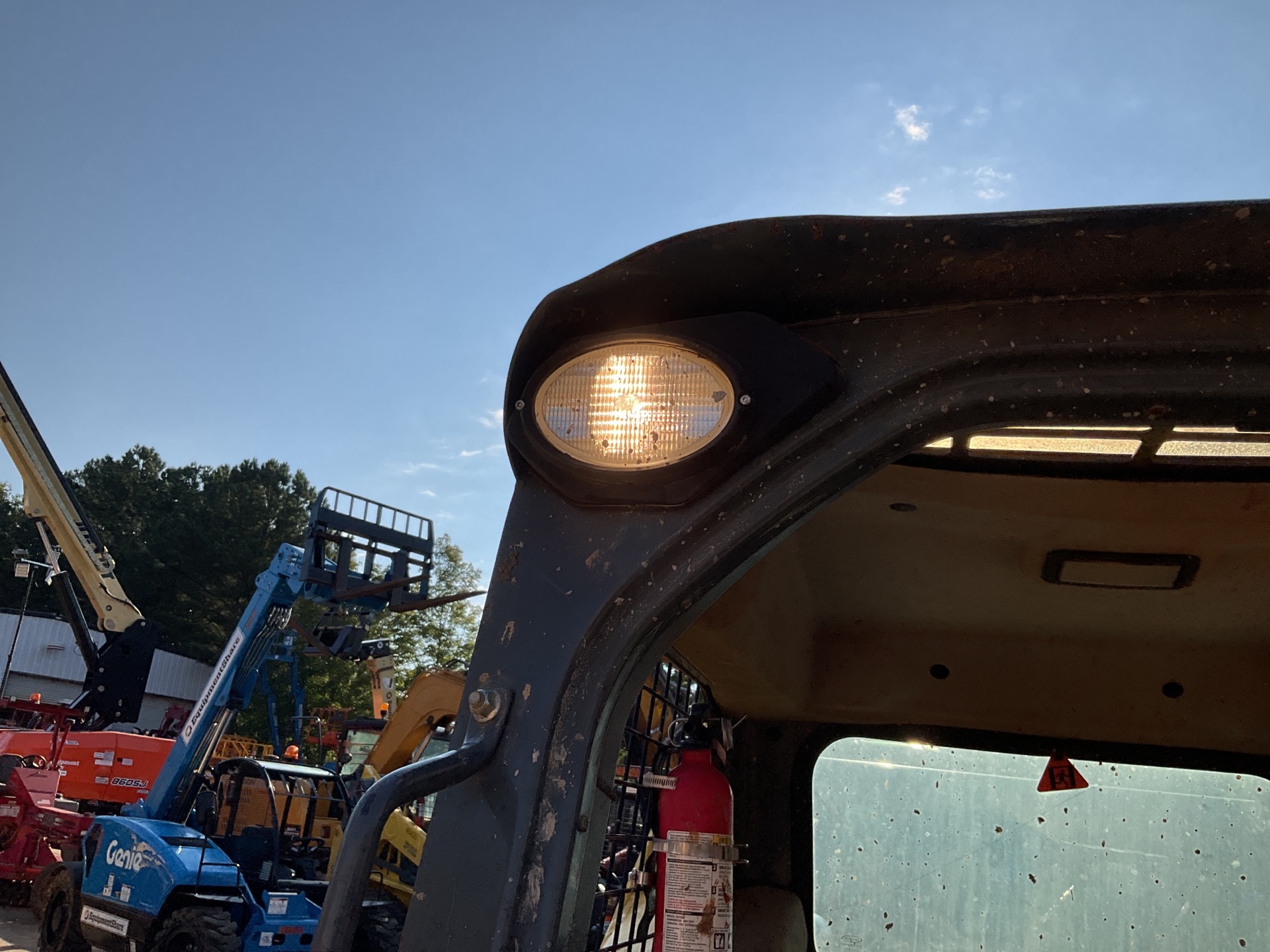 Photo - 10