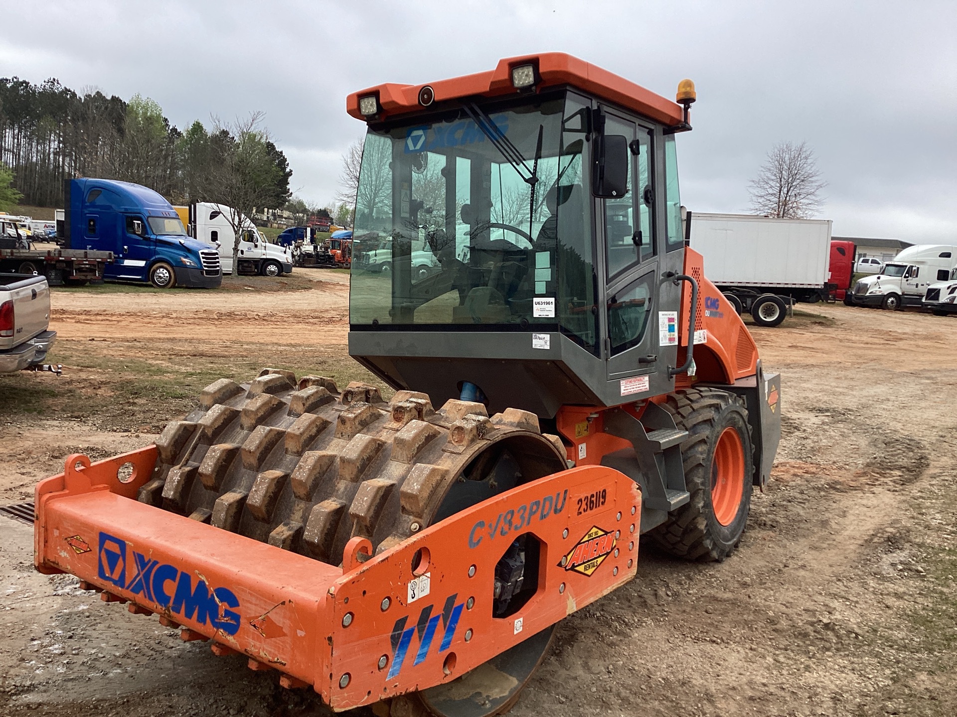 2019 XCMG CV83PDU Smooth Drum Compactor