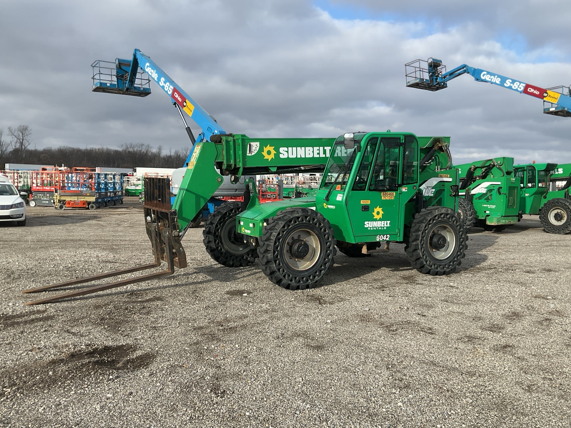2015 Skytrak 6042 Telehandler