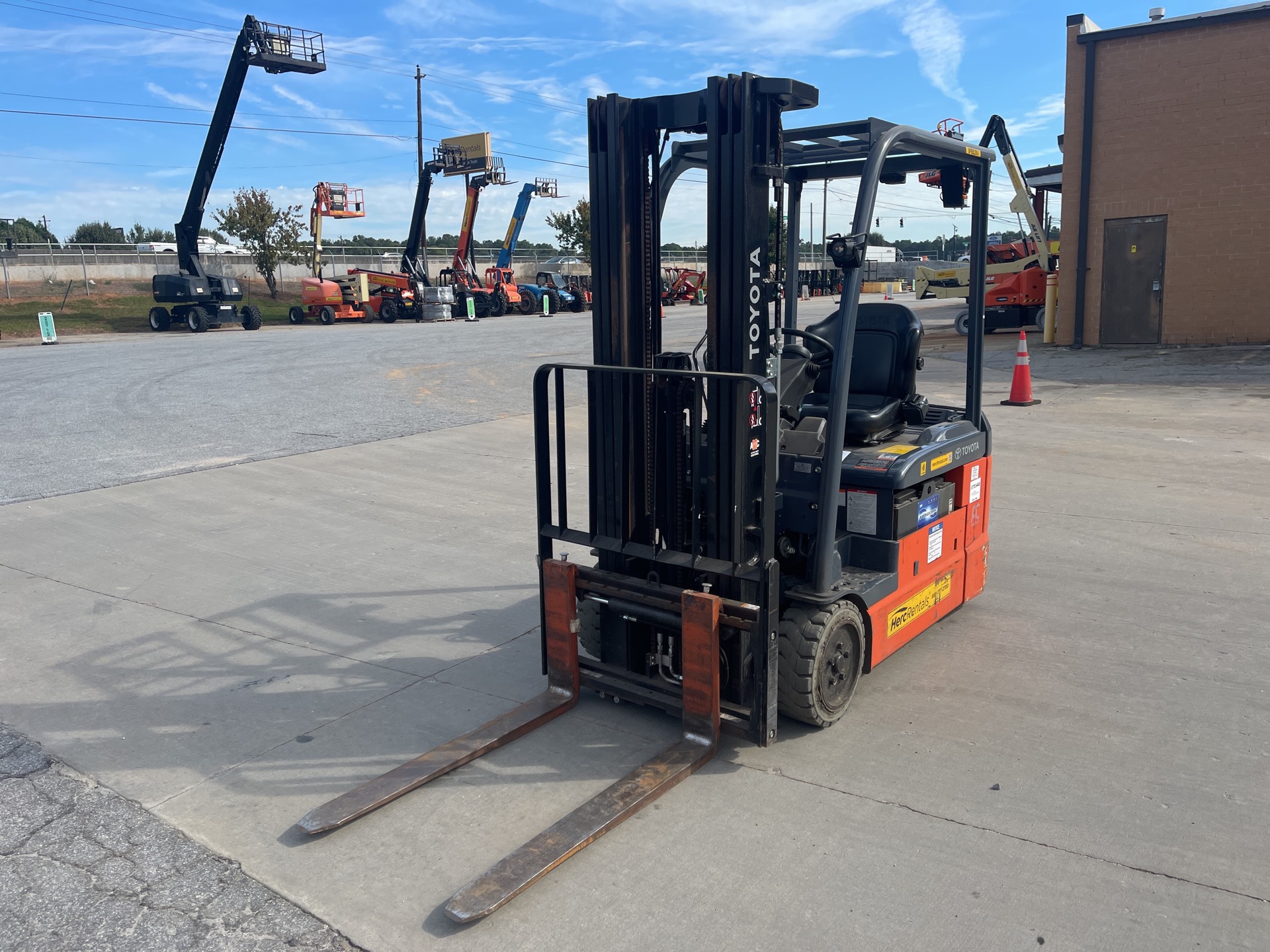 2022 Toyota 8FBE20U 3450 lb Electric Forklift