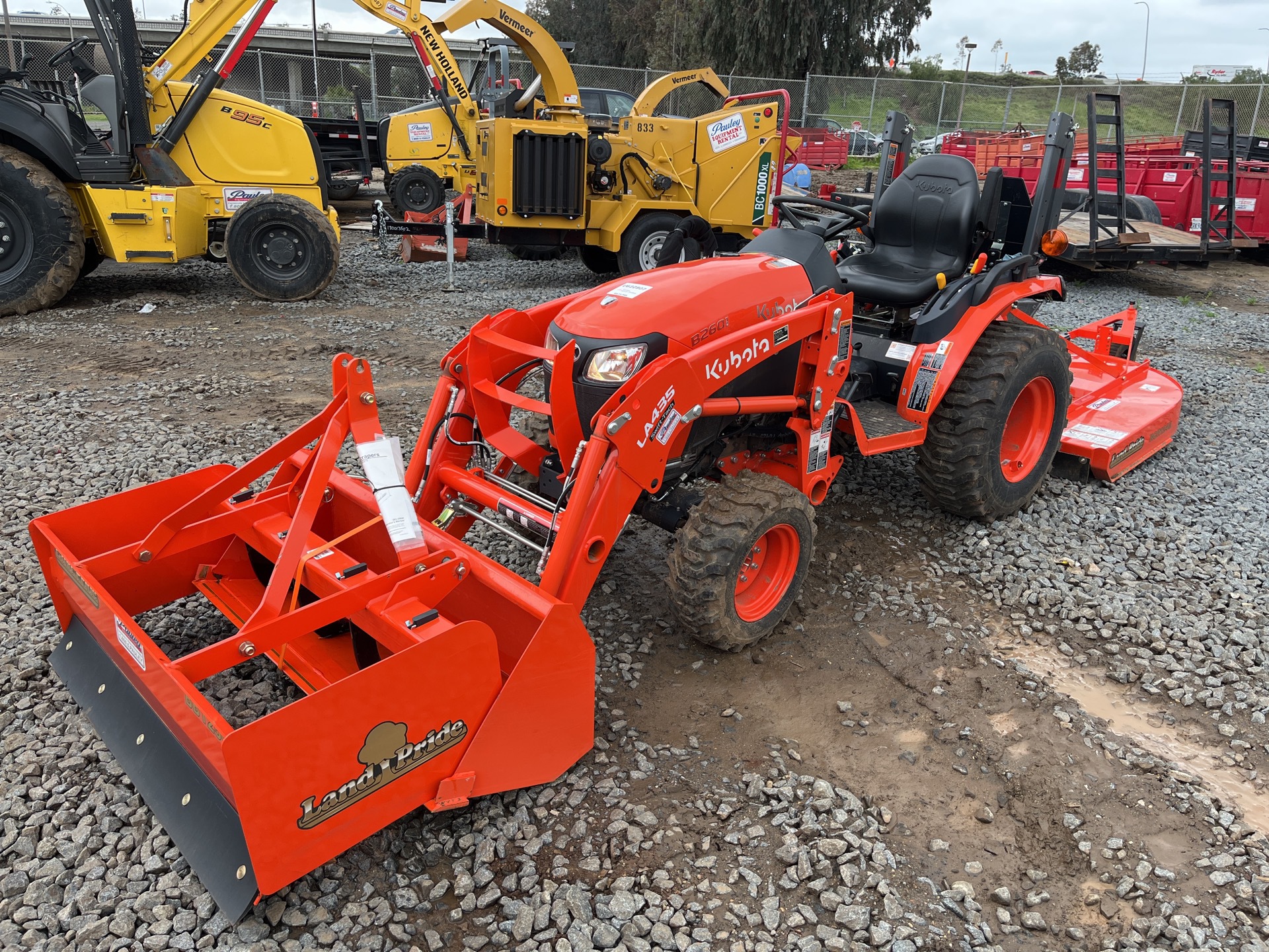 2021 Kubota B2601HSD-1 4WD Tractor
