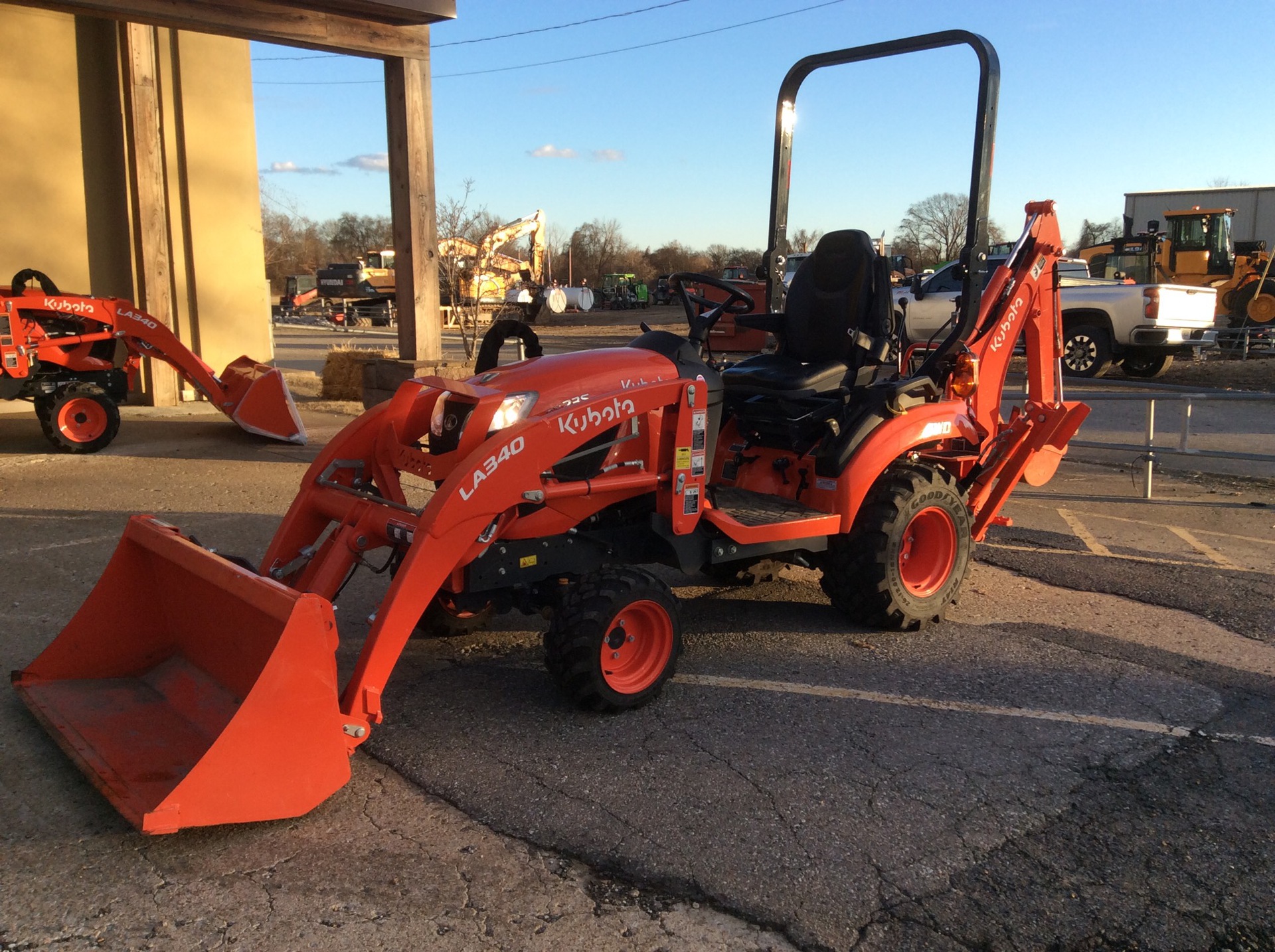 2021 Kubota BX23SLSB-R14-1 4WD Tractor