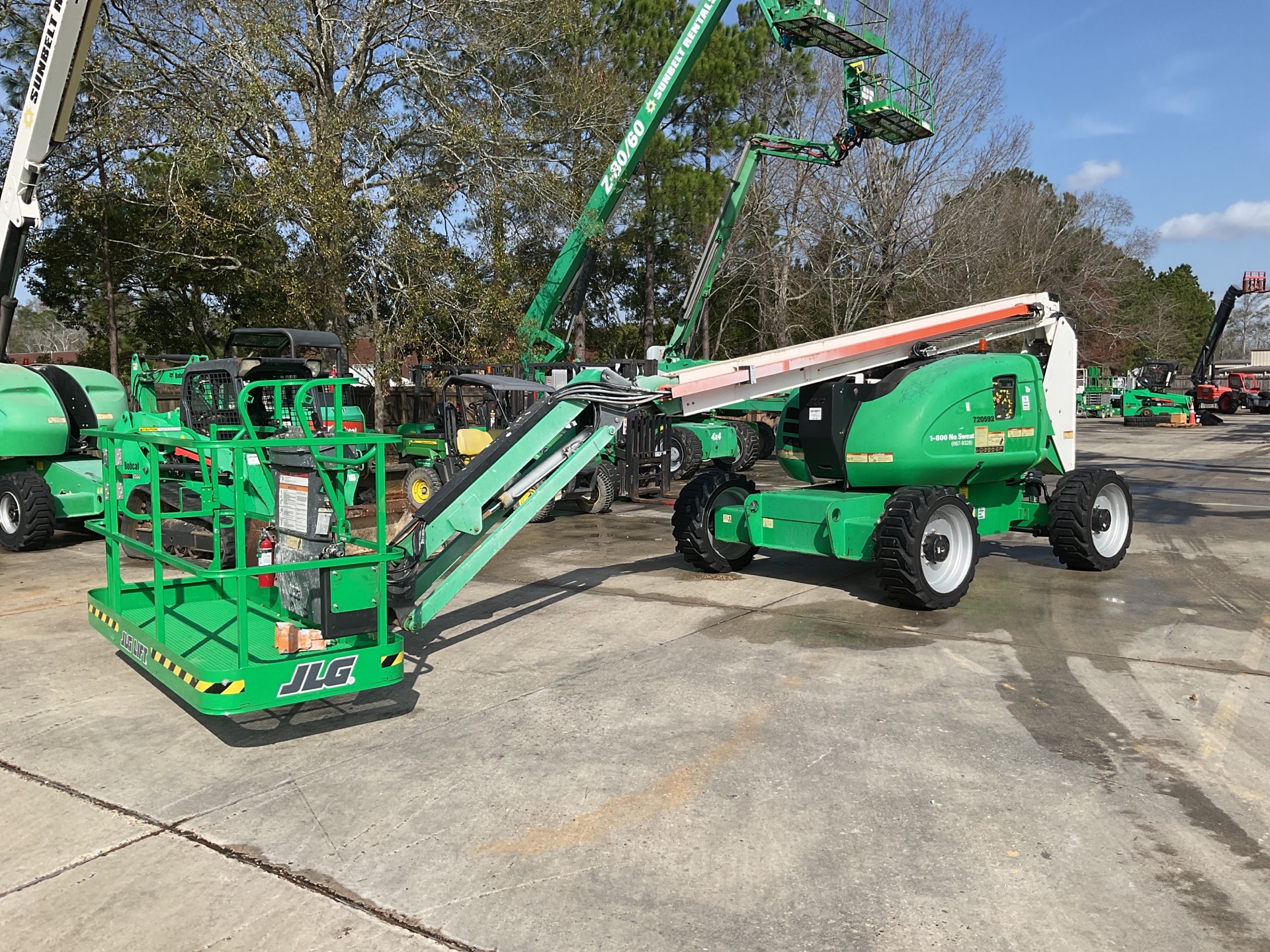 2015 JLG 600AJ 4WD Diesel Articulating Boom Lift