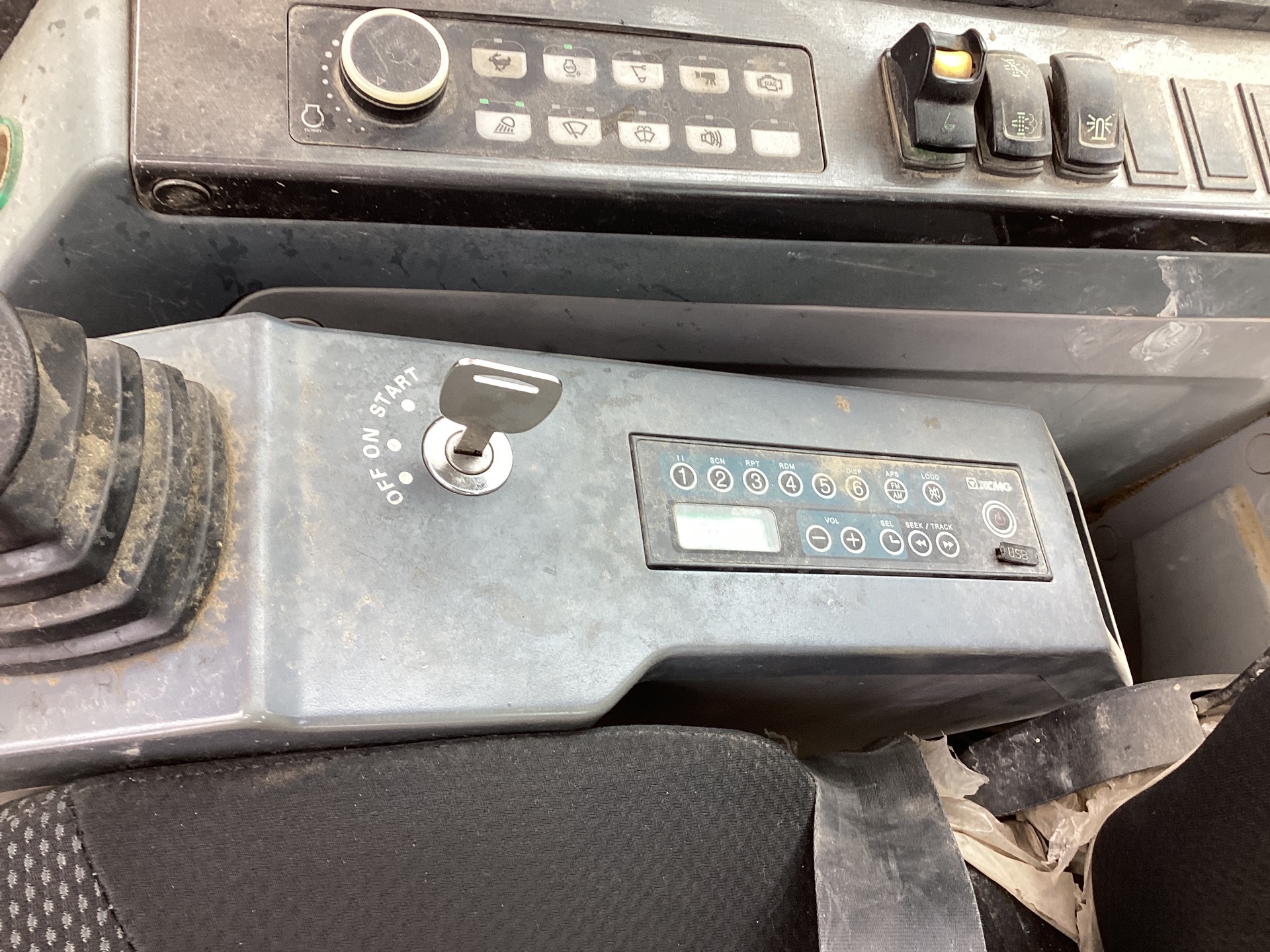 Photo - 27