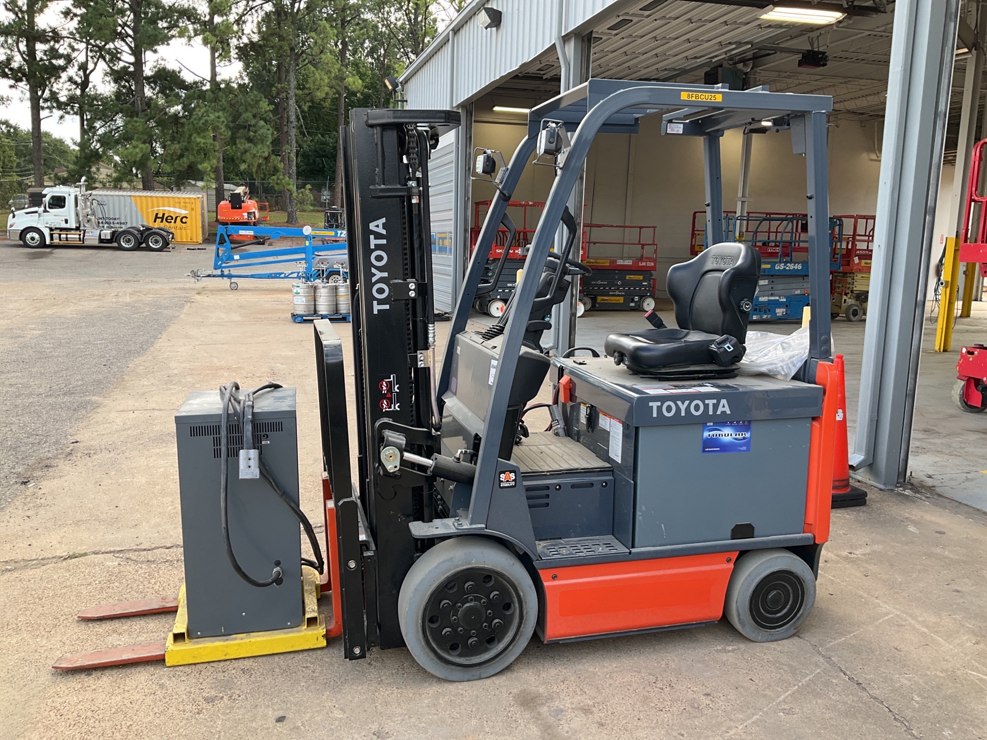 2022 Toyota 8FBCU25 4400 lb Electric Forklift