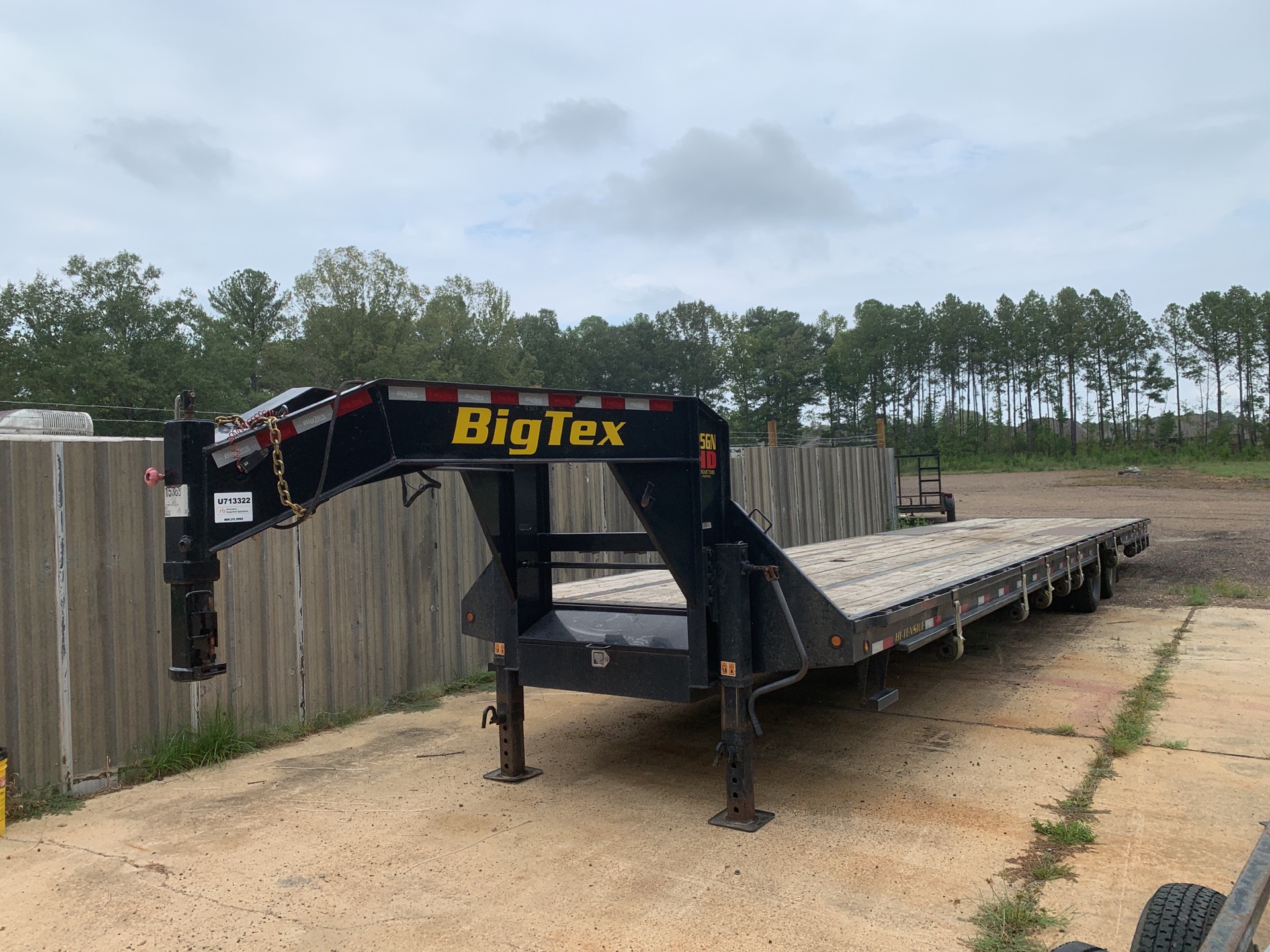 2020 Big Tex 25GN-40BK8SIR Gooseneck Flatbed Trailer